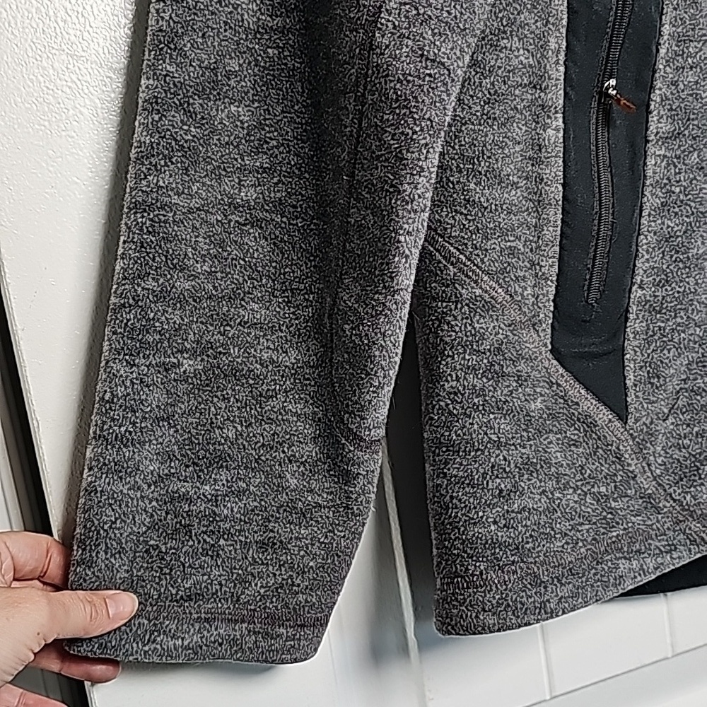 REI XS/S fleece zip up, charcoal grey/black - Picture 8 of 16